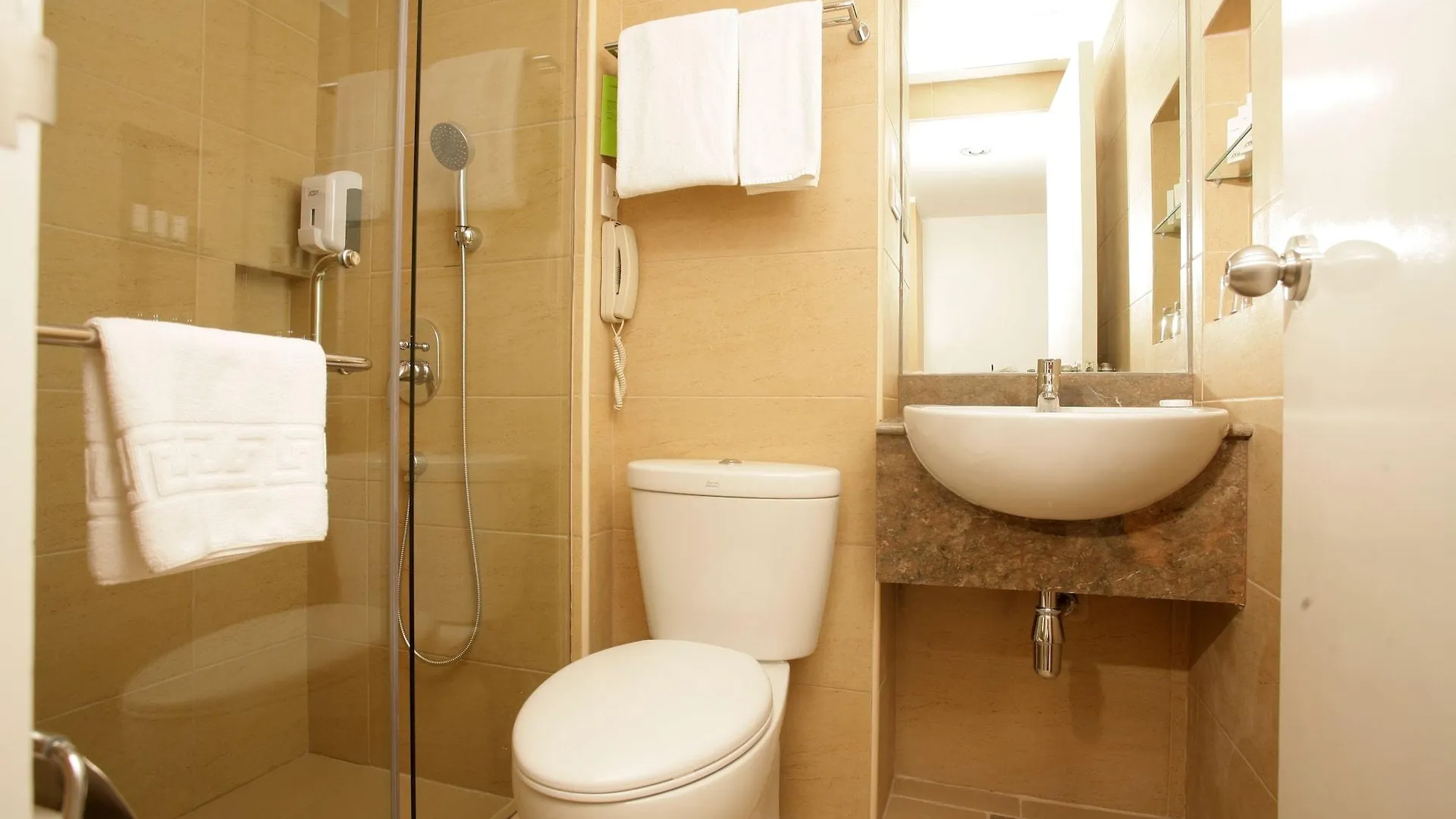 St Giles Makati - Multiple Use Hotel Makati City