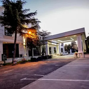 **** Hotel Univers Albanië
