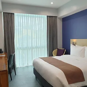 Leez Makati Hotel