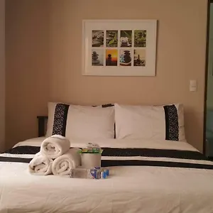 Apartment Near Airport Naia T3, Manila