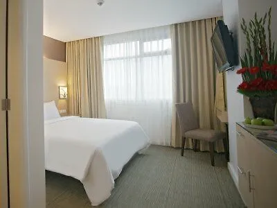 St Giles Hotel Makati Manila 3*,